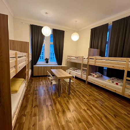 Fox Hostel クラクフ エクステリア 写真